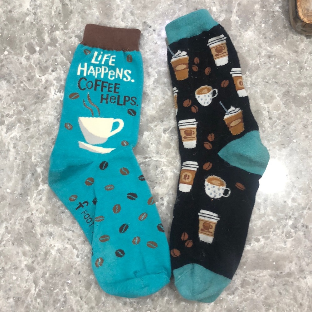2 pairs of coffee socks